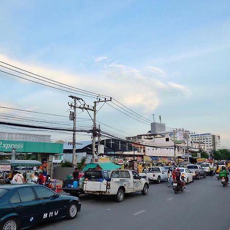 U-Thong Hotel Phitsanulok Exteriör bild