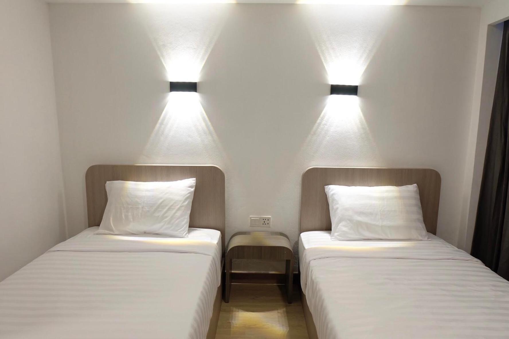 U-Thong Hotel Phitsanulok Exteriör bild